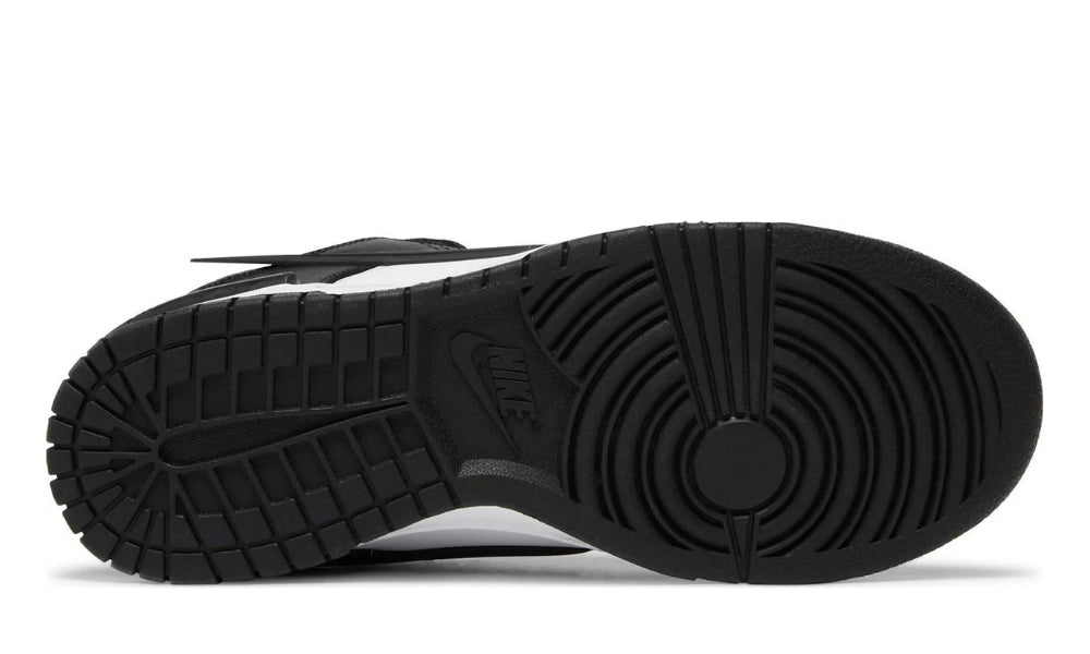 Timeless Nike Dunk Low sneakers, perfect for UAE streetwear. Shop now! - Global Choice UAE