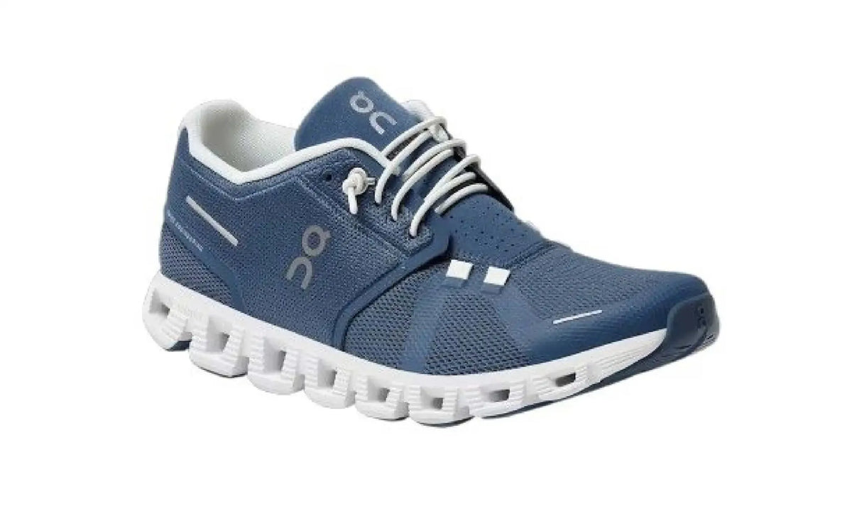 On Cloud 5 Denim/White blue and white sneaker – product view 6