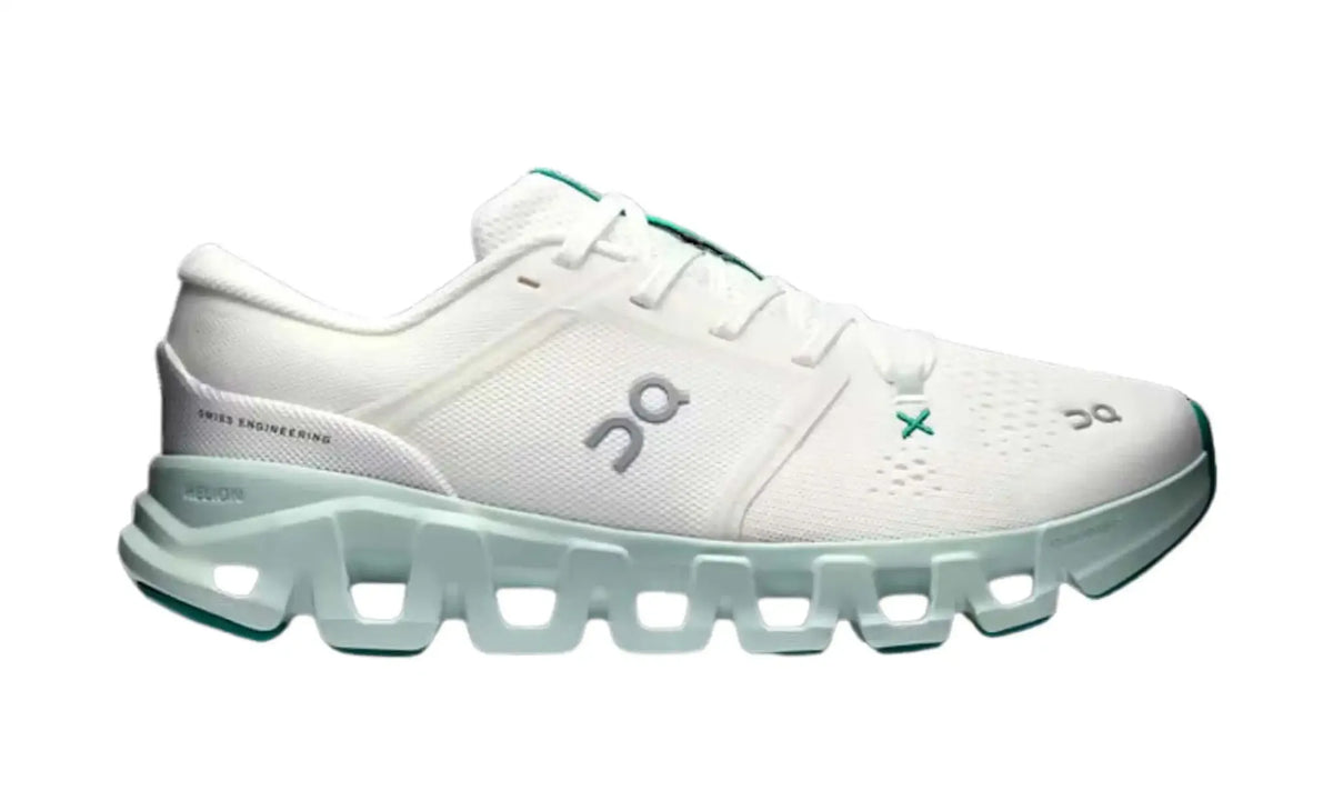 On Cloud X 5 Ivory Surf unisex shoes, outer side view showing ivory-white upper, grey logos, green accents and pale mint sole openings