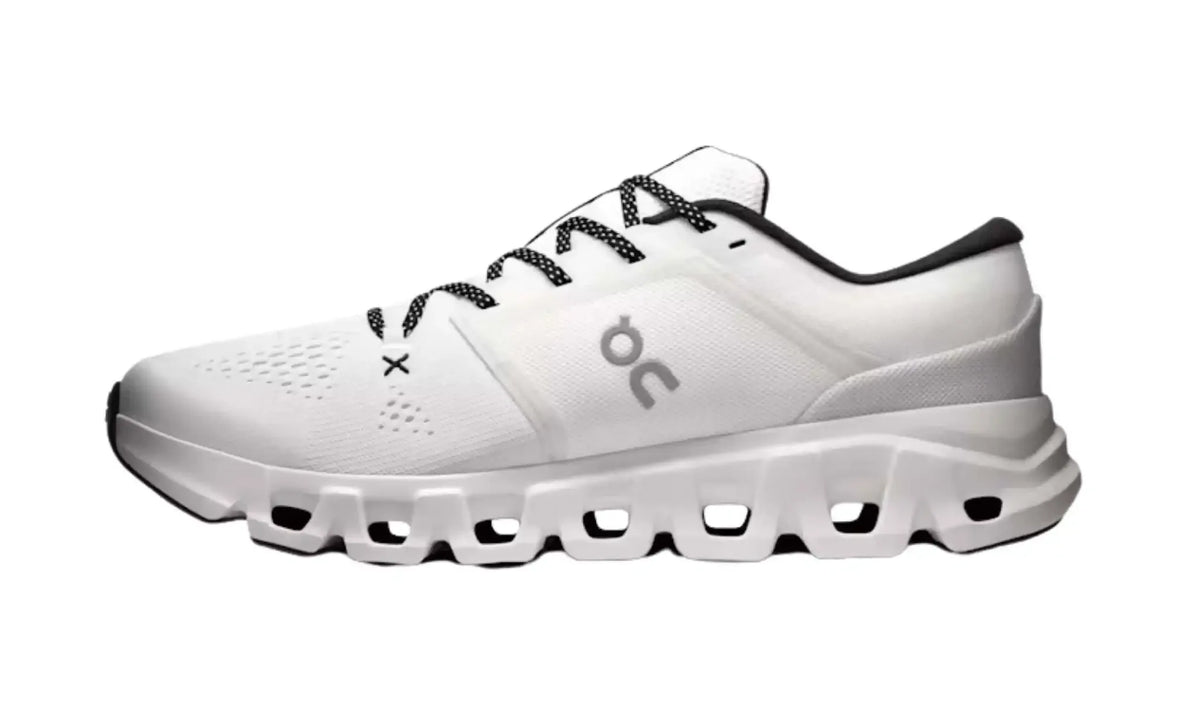 On Cloud X 5 White Black unisex shoes, inner side view showing layered overlays and sculpted white sole
